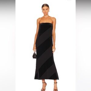 Norma kamali spiral strapless dress in black